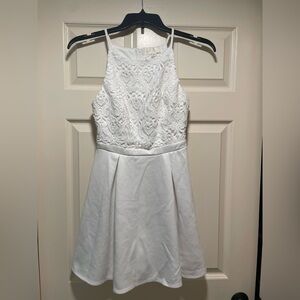 Elegant White Lace Dress